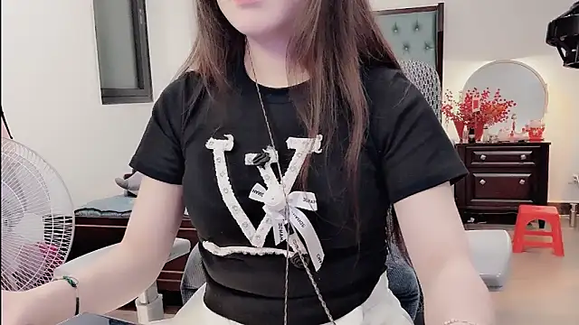 Snapshot of Berrysweet_68 chatting on February 2026 03:15:02 PM Berrysweet 68 online show from February 2026 03:15:02 PM