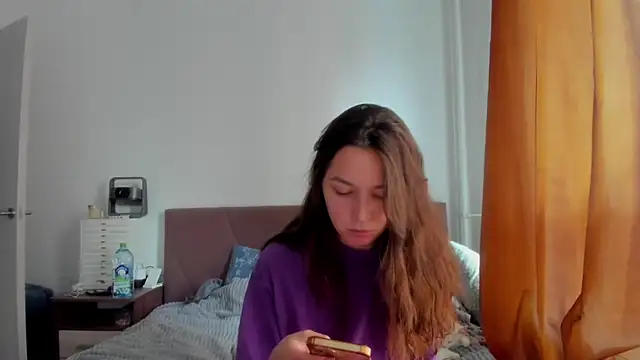 Adela Vetta online show from October 2025 11:10:01 AM