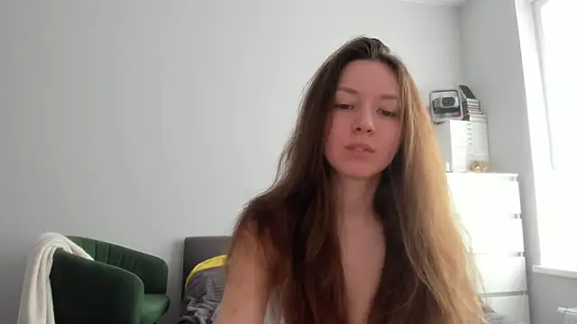 Adela Vetta online show from April 2026 09:15:01 AM