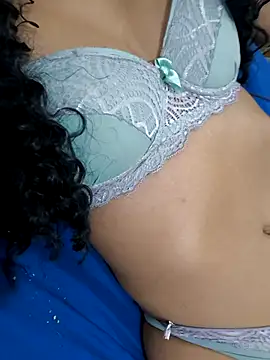 fernandasweet online show from September 2025 02:00:02 AM