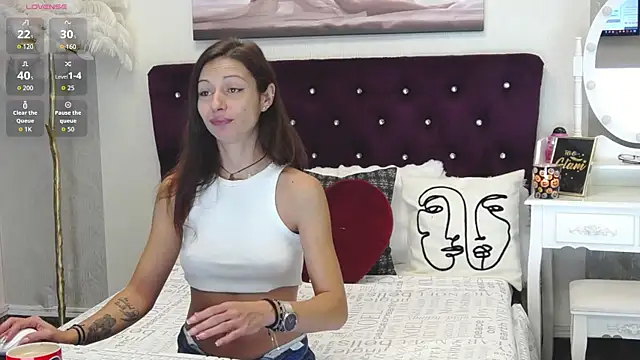 Snapshot of LexyLee17 chatting on October 2025 04:23:02 AM LexyLee17 online show from October 2025 04:23:02 AM