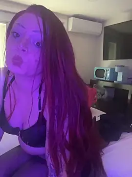 Snapshot of tatted-bitty chatting on March 2025 11:27:02 PM tatted-bitty online show from March 2025 11:27:02 PM