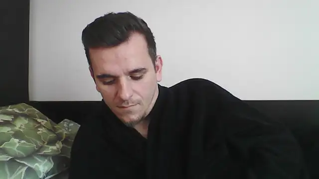 Huge cock22cm online show from February 2025 09:10:01 AM