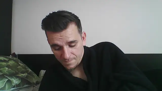 Huge cock22cm online show from March 2025 08:21:02 AM