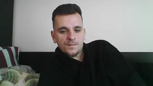 Huge cock22cm online show from March 2025 07:47:02 AM