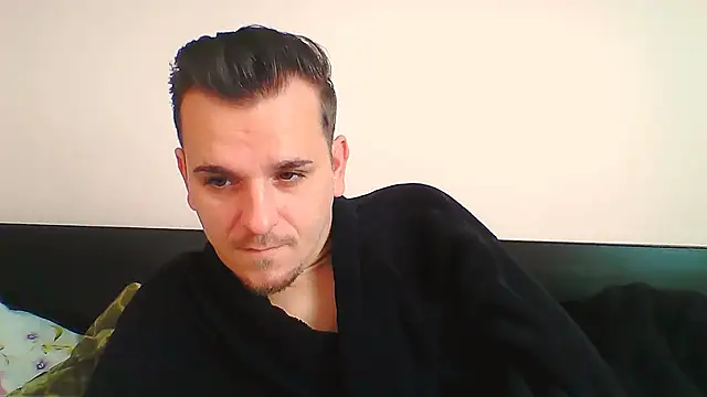 Huge cock22cm online show from November 2025 08:26:01 AM