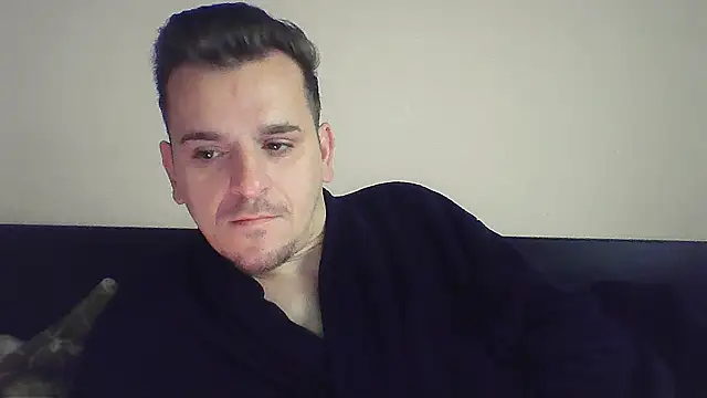 Huge cock22cm online show from November 2025 08:27:01 AM