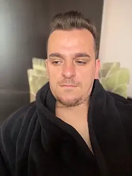 Huge cock22cm online show from April 2026 07:33:01 AM
