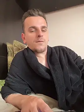 Huge cock22cm online show from April 2026 01:41:02 PM