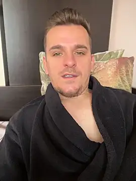 Huge cock22cm online show from April 2026 08:31:02 AM