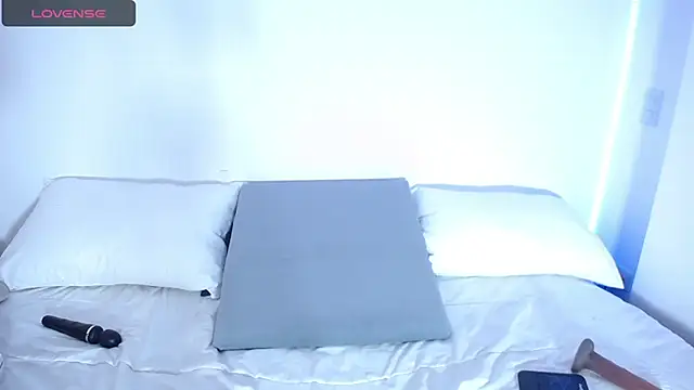 megan bluee23 online show from December 2024 01:45:01 PM