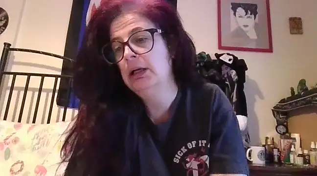 Snapshot of MissKisu chatting on December 2024 10:56:02 AM MissKisu online show from December 2024 10:56:02 AM