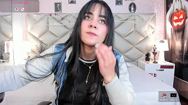 Brenda Garcia online show from October 2025 08:09:02 PM