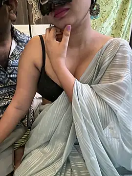 Snapshot of Magical-Couple-telugu chatting on December 2024 12:09:01 AM Magical-Couple-telugu online show from December 2024 12:09:01 AM