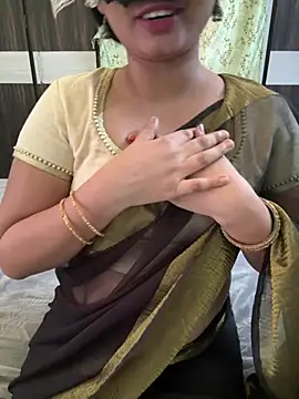 Snapshot of Magical-Couple-telugu chatting on December 2024 10:01:02 AM Magical-Couple-telugu online show from December 2024 10:01:02 AM