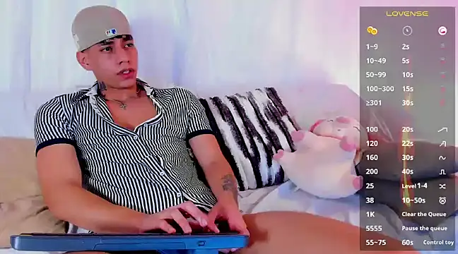 Josep Davies online show from February 2025 03:35:01 AM