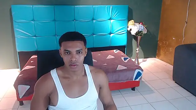 Snapshot of SexyBigCock01 chatting on January 2025 12:07:02 PM SexyBigCock01 online show from January 2025 12:07:02 PM