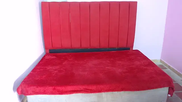 Snapshot of SexyBigCock01 chatting on March 2025 06:09:01 PM SexyBigCock01 online show from March 2025 06:09:01 PM