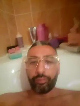 goldenhead1 online show from February 2026 03:21:02 AM