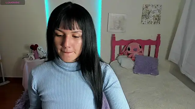 cute roxy online show from March 2025 02:36:01 AM