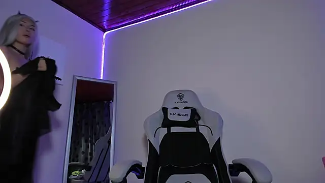 satanbabee online show from January 2025 12:02:01 AM