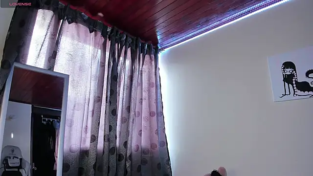 satanbabee online show from January 2025 10:28:02 PM