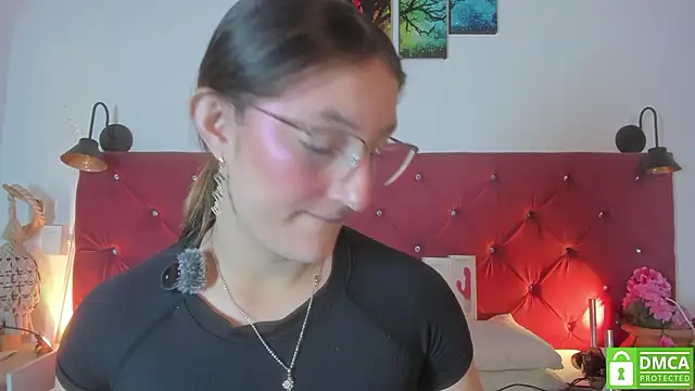 Ruth harvey  online show from March 2026 01:04:02 PM