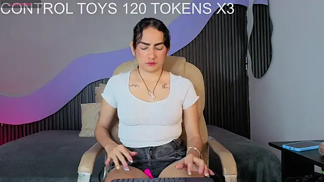 Dakotagloss online show from July 2026 10:03:02 PM