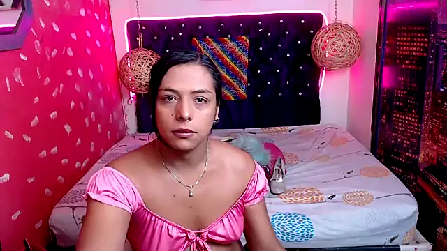 Snapshot of EmilyTsSweet chatting on February 2025 02:40:01 PM EmilyTsSweet online show from February 2025 02:40:01 PM