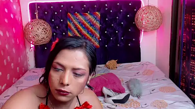 Snapshot of EmilyTsSweet chatting on February 2025 05:42:01 PM EmilyTsSweet online show from February 2025 05:42:01 PM