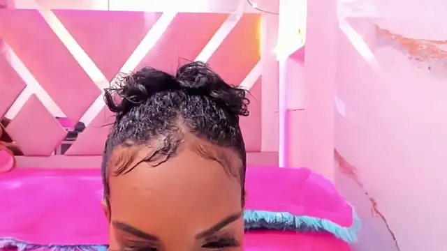 Scarlett-Bonnet online show from February 2025 08:09:02 AM