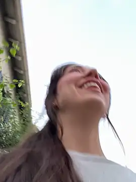 emiliasommer online show from September 2025 05:18:02 PM