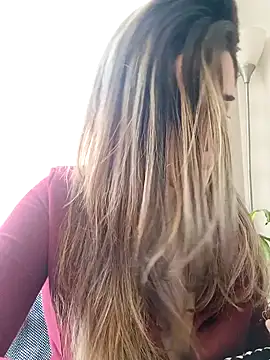 maliciaworld online show from February 2025 08:06:02 PM