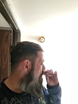 zefside42 online show from December 2024 12:38:01 PM