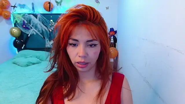 Aylinn diaz online show from October 2025 01:46:02 PM