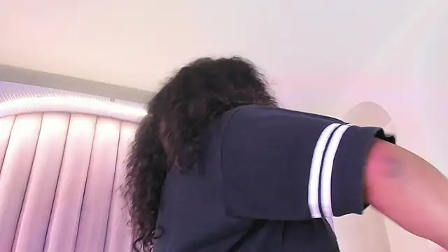 memphiswilliam online show from October 2025 02:33:01 AM