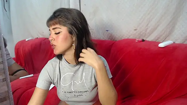 Snapshot of Melody_phillips2 chatting on February 2025 10:43:02 AM Melody phillips2 online show from February 2025 10:43:02 AM