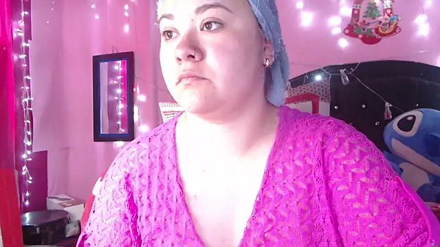 NikkiRous  online show from November 2025 01:23:01 PM