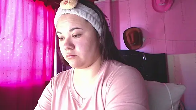 NikkiRous  online show from February 2026 12:28:02 PM