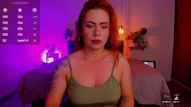 Snapshot of Dulce_charlottee chatting on February 2025 07:19:02 PM Dulce charlottee online show from February 2025 07:19:02 PM