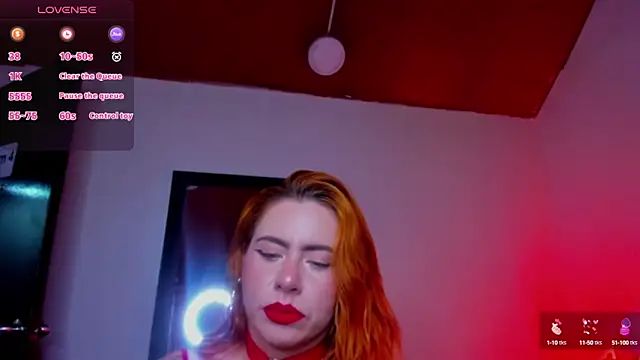 Snapshot of Dulce_charlottee chatting on February 2025 11:10:02 PM Dulce charlottee online show from February 2025 11:10:02 PM