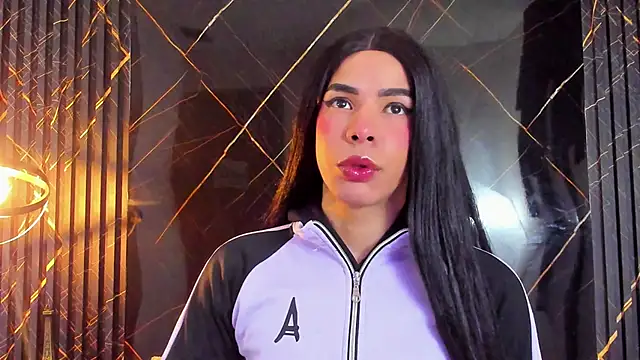 Snapshot of Giorgina_Parado chatting on September 2025 03:19:02 AM Giorgina Parado online show from September 2025 03:19:02 AM