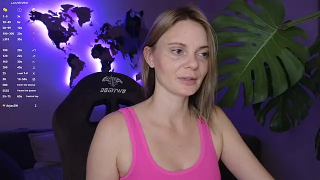 Snapshot of Sam_Klaus chatting on October 2025 08:52:01 PM Sam Klaus online show from October 2025 08:52:01 PM