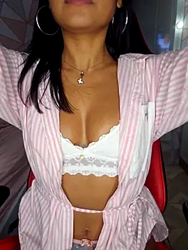 moreninhasilva online show from April 2026 07:45:01 AM