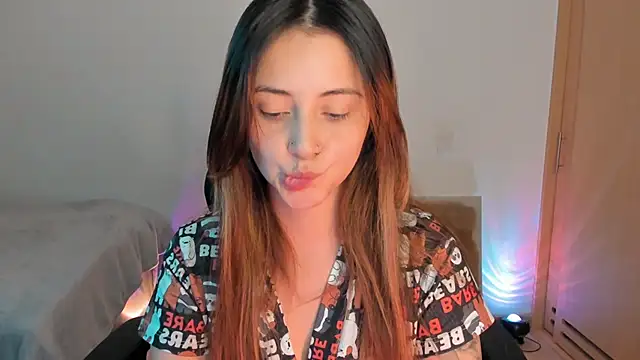 annie mora online show from October 2025 03:04:02 AM