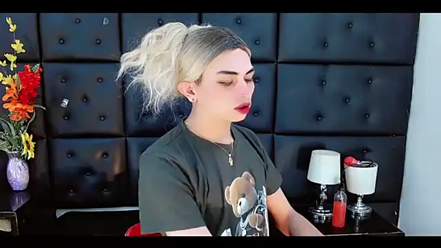 Daniela Pink  online show from February 2026 06:51:02 PM