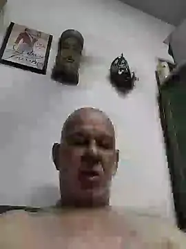 FabiQuilmes online show from January 2025 03:04:01 PM