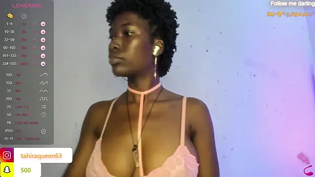 Snapshot of Tahira_21_ chatting on January 2025 10:51:02 PM Tahira 21 online show from January 2025 10:51:02 PM