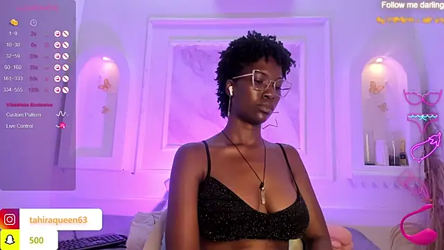 Snapshot of Tahira_21_ chatting on January 2025 03:52:01 PM Tahira 21 online show from January 2025 03:52:01 PM