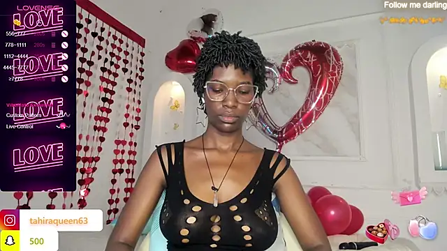 Snapshot of Tahira_21_ chatting on February 2025 09:43:02 PM Tahira 21 online show from February 2025 09:43:02 PM